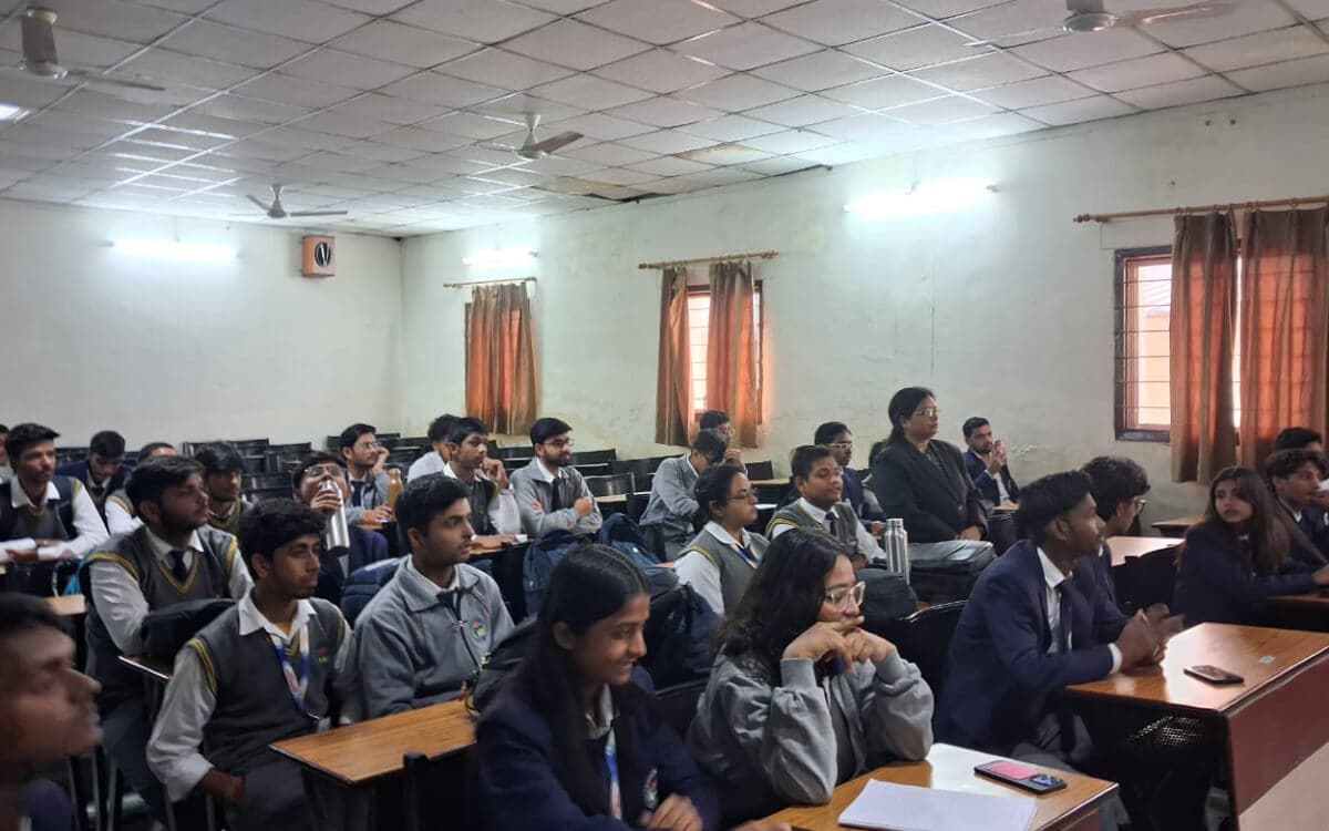 Student-Led Open Mic Event at Haridwar University, Roorkee