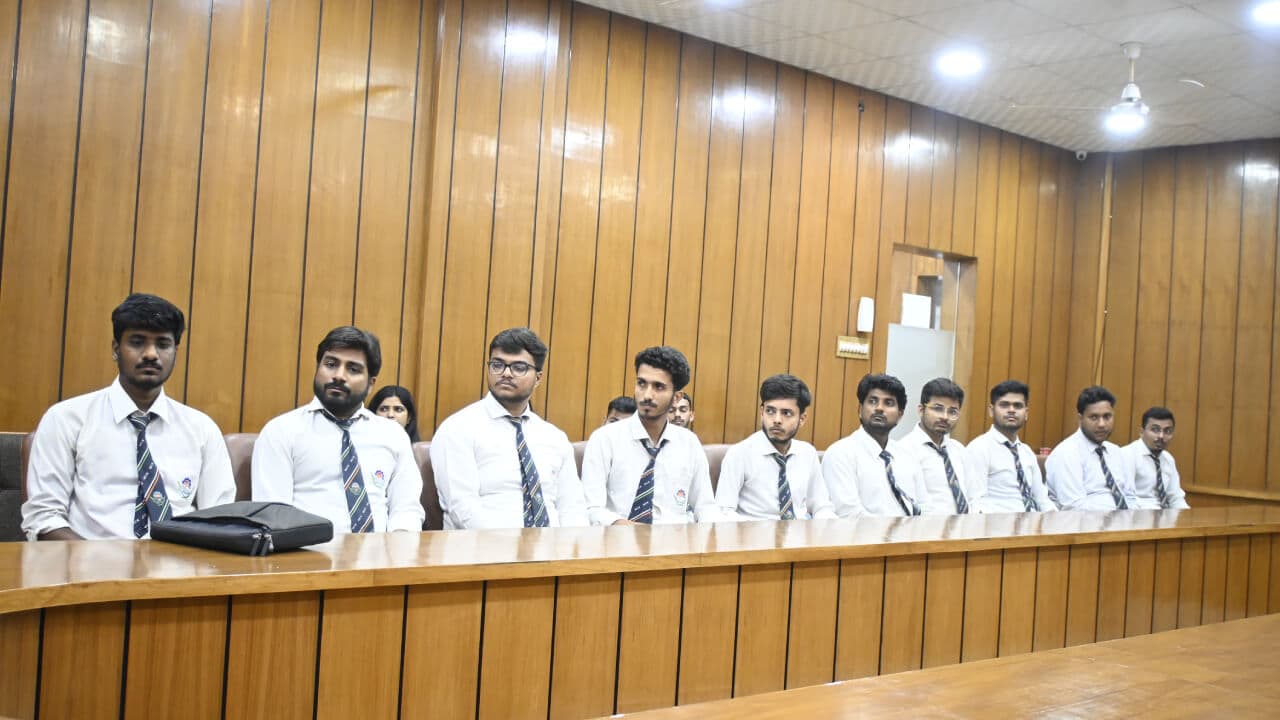 Haridwar University Hosts Live Tech Solutions Drive